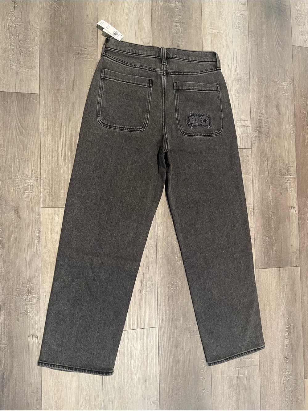 Hollister Men's Black baggy Jeans with Back Pocket Patch